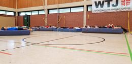 FSJler in der Sporthalle